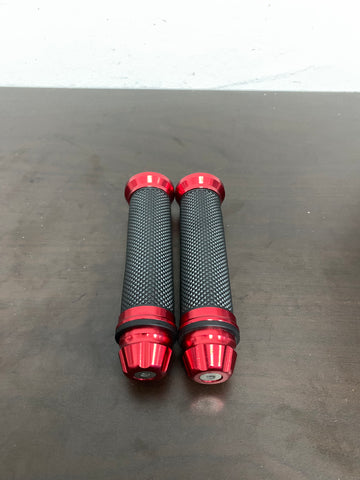 REVOROAR Motorcycle Bike Handle Bar Hand Grips For Harley XL Road King Softail Custom REVOROAR Motorcycle Bike Handle Bar Hand Grips For Harley XL Road King Softail Custom