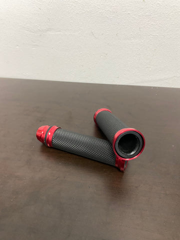 REVOROAR Motorcycle Bike Handle Bar Hand Grips For Harley XL Road King Softail Custom REVOROAR Motorcycle Bike Handle Bar Hand Grips For Harley XL Road King Softail Custom